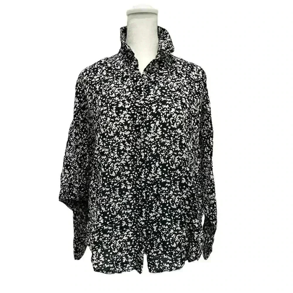 Mirth Handmade Edition Button Up Blouse size M